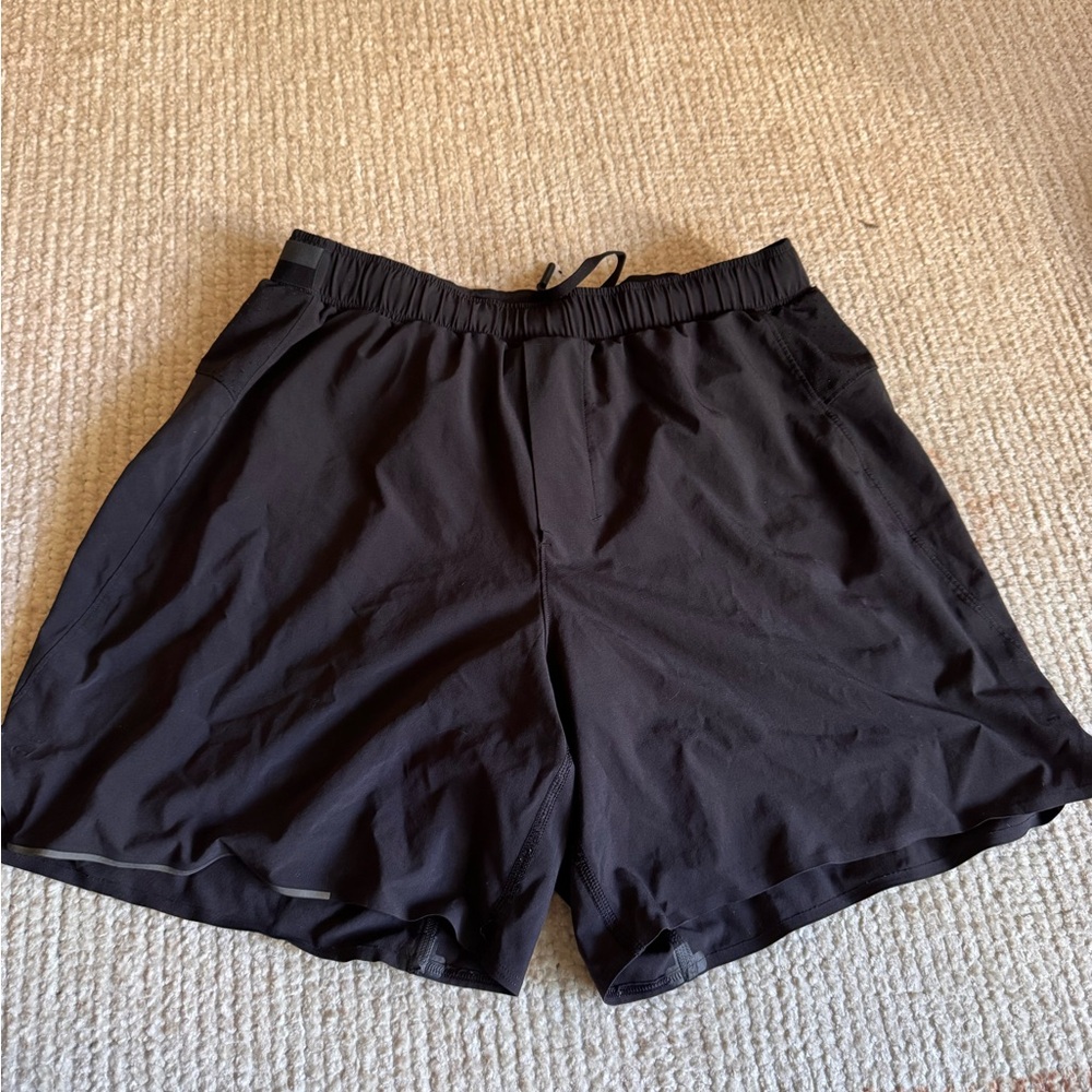 Mens 5” Lululemon running shorts